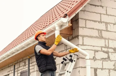 Pose et remplacement de gouttières à Hamonville